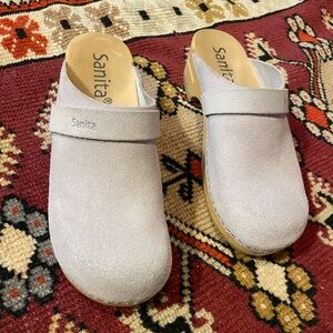 Sanita Women's Lavender grey  Suede Clogs